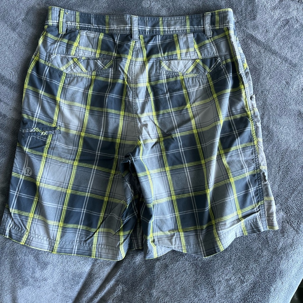 LULULEMON ATLÉTICA MENS SHORTS 34